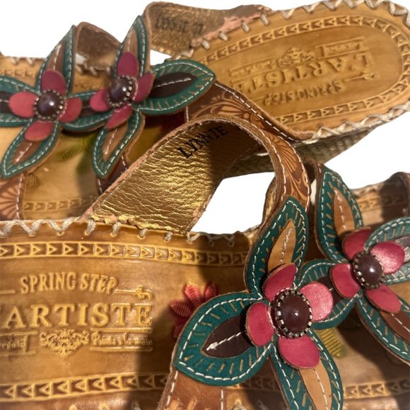 L' Artiste Spring Step Lynnie Sandals 37 US Size 7 Floral Leather Wedge - Picture 3 of 8
